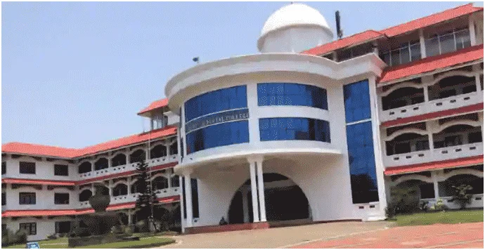 Al-Azhar Medical College and Super Speciality Hospital Thodupuzha