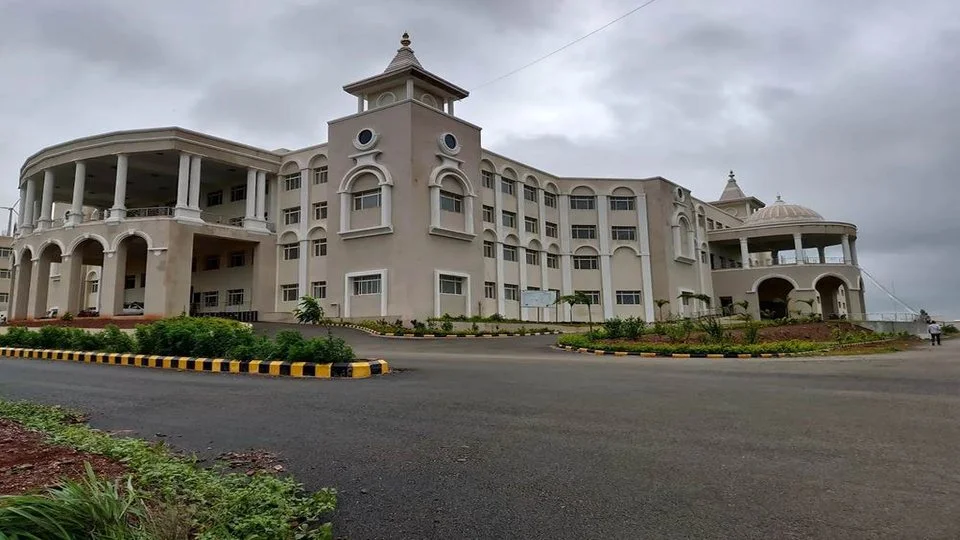 Gadag Institute of Medical Sciences Mallasamudra Mulgund Road Gadag