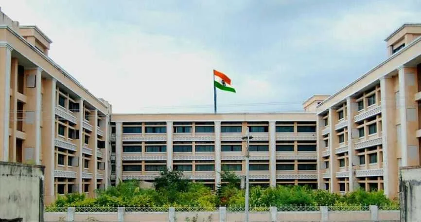 SRTR Medical College Ambajogai